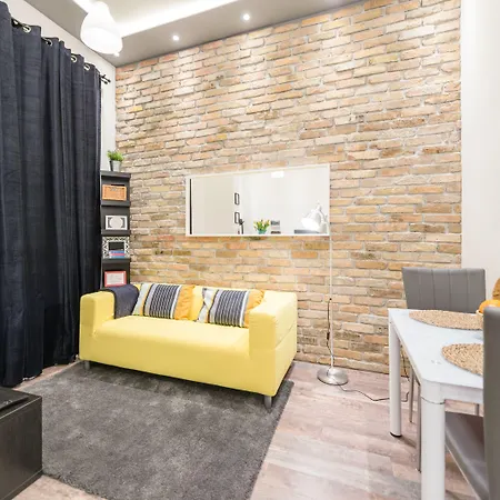 Venus - Almassy Park *