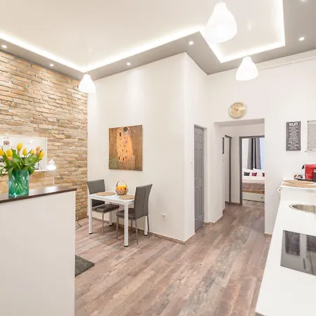 Venus - Almassy Park Daire Budapeşte