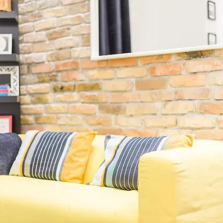 Venus - Almassy Park